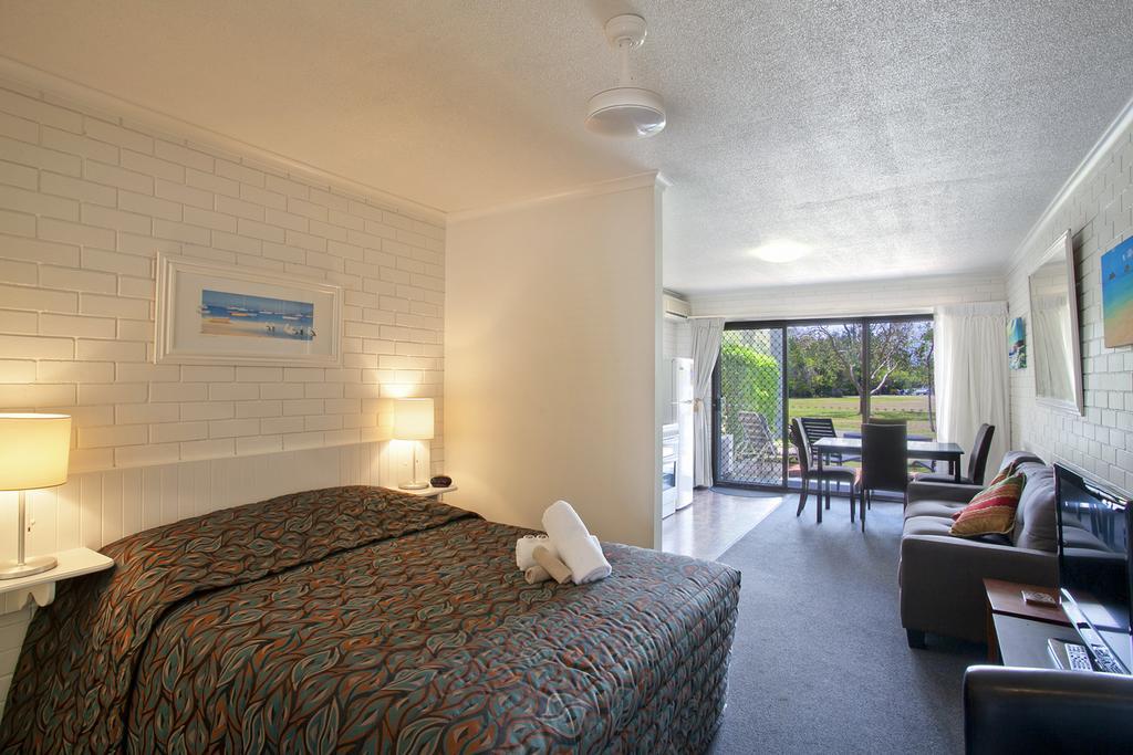 Regency Waterfront Noosa Lejlighedshotel Noosaville Værelse billede